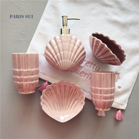 Pearlescent couple wash set shell mouthwash cup